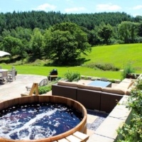 hot tub, garden